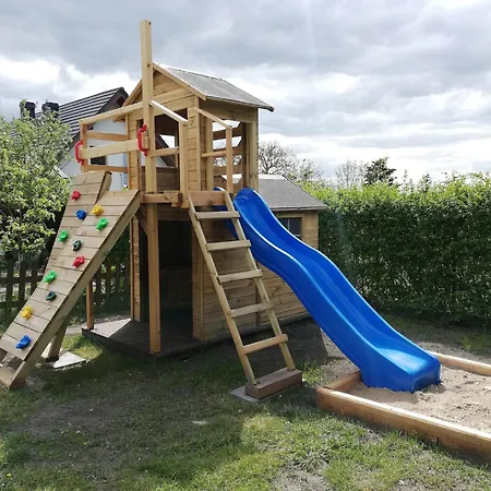 Delightful Holiday In Lubin With Garden Ferienhaus